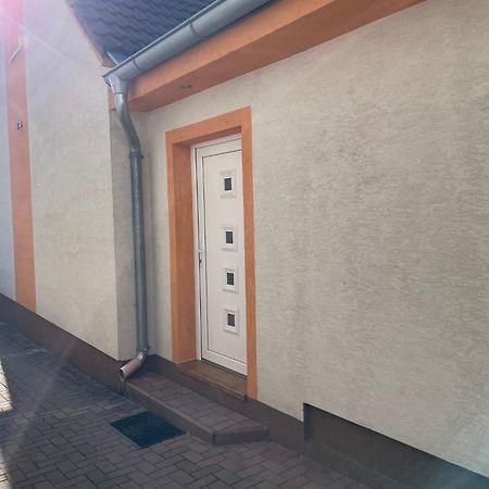 Apartman Marta Banka Eksteriør bilde